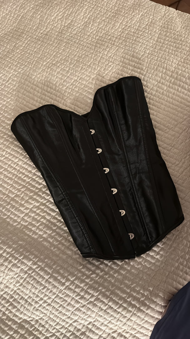 Black shine corset